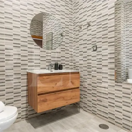 Apartament Comfortable In The Center By Rems